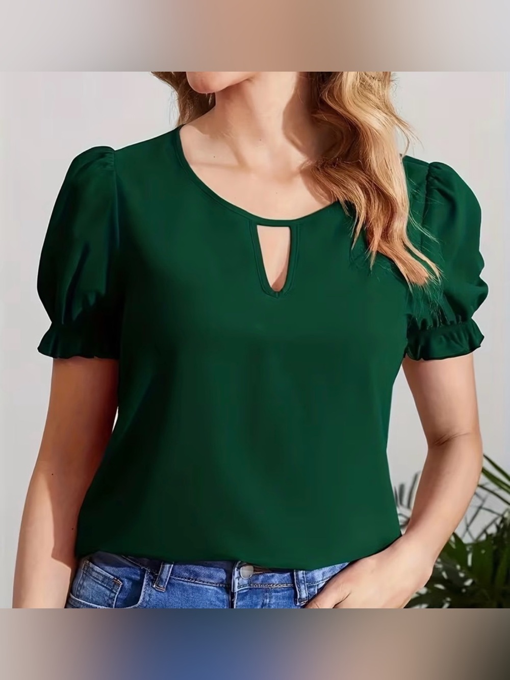 Puff Sleeve Keyhole Blouse in Deep Green